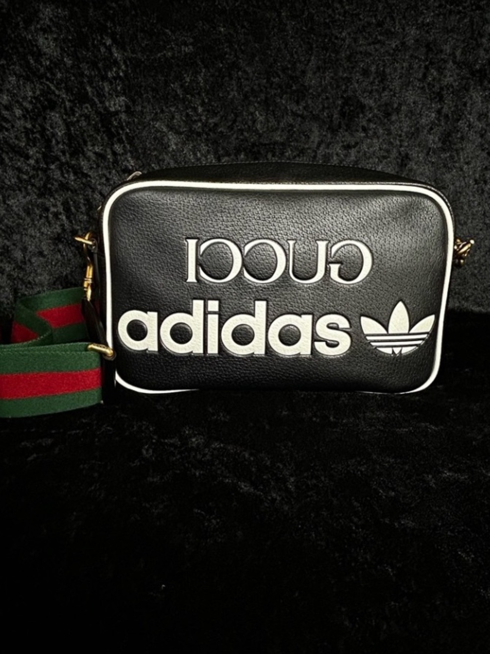 Adidas X gucci venture small shoulder bag with red and green strap unisex